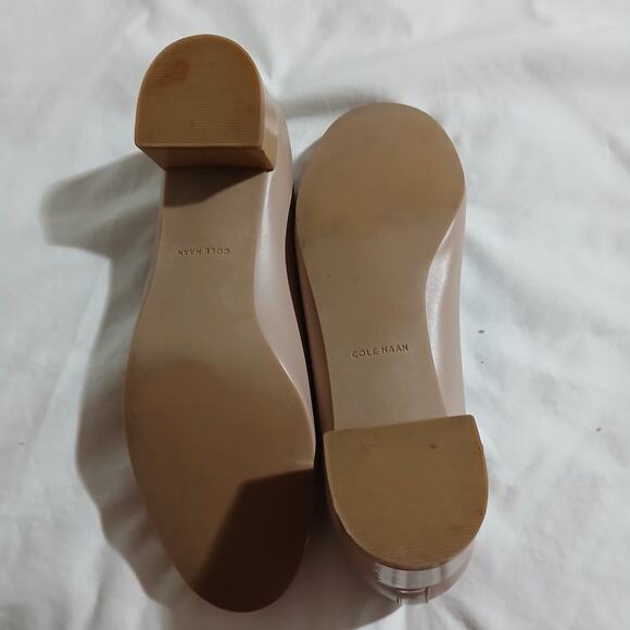 Cole Haan Size 9 Kelsey Block Heel Bow Pumps Neutral Beige Patent Leather Toes - Picture 11 of 13